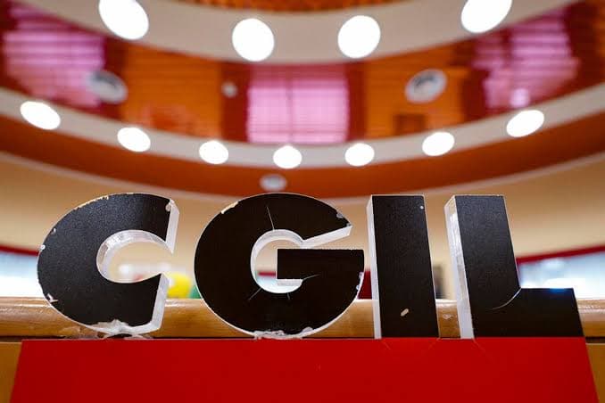Pensioni, ipotesi uscita a 64 anni. La Cgil boccia il piano: «Assegni più bassi per tutta la vita»