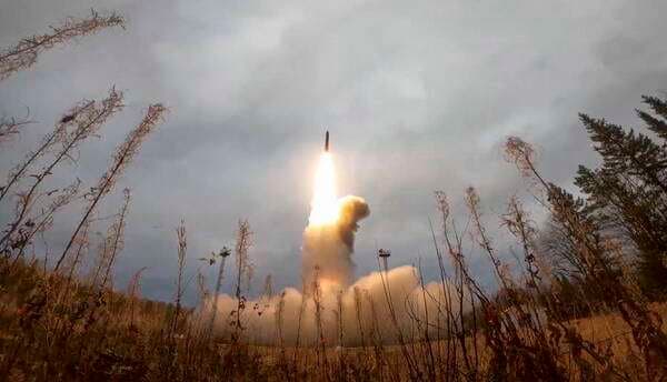 New York Times: “Ufficiali russi hanno discusso di modalità e tempi di un attacco nucleare”
