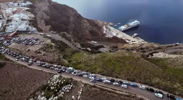 Terremoto a Santorini, da inizio 2025 14mila scosse