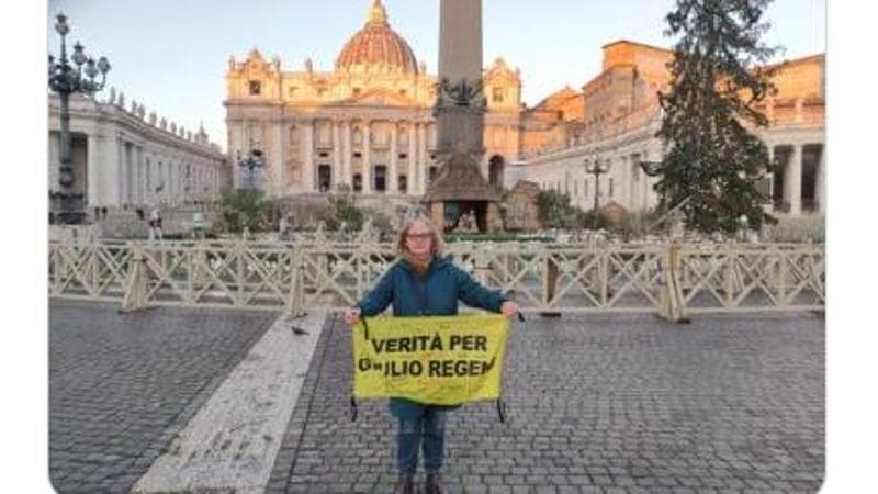 I genitori di Regeni a Natale espongono lo striscione a San Pietro: "Verità per Giulio"