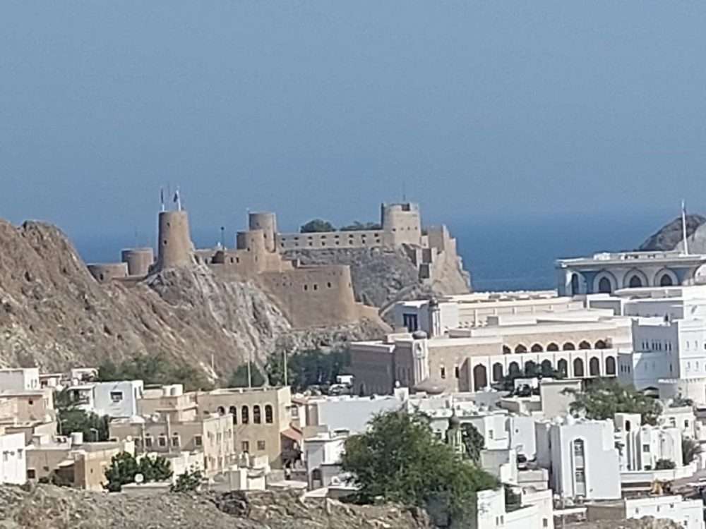 Iran - Usa. I negoziati in Oman? Un buon inizio per il ministro degli esteri di Teheran