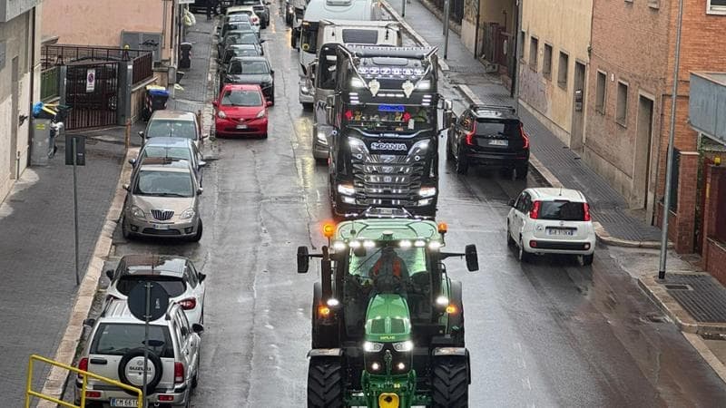 Protesta dei tir, il governo verso la precettazione: stretta sui blocchi dopo il decreto da 175 milioni