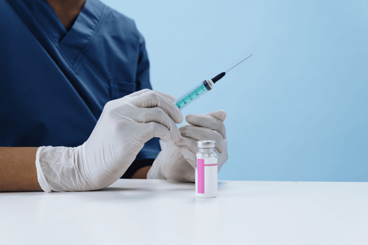 Influenza, da ottobre parte la campagna vaccinale 2026-2027: chi può ricevere il vaccino gratis