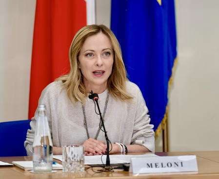 Meloni in una lettera ai dirigenti di Fdi: “Non c’è spazio per posizioni razziste, antisemite e nostalgiche del fascismo”