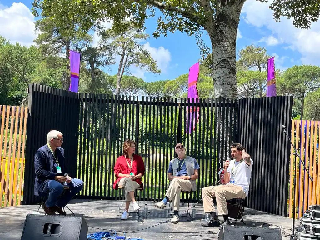 I talk curati da Inside Art per WOMAD festival a Villa Ada