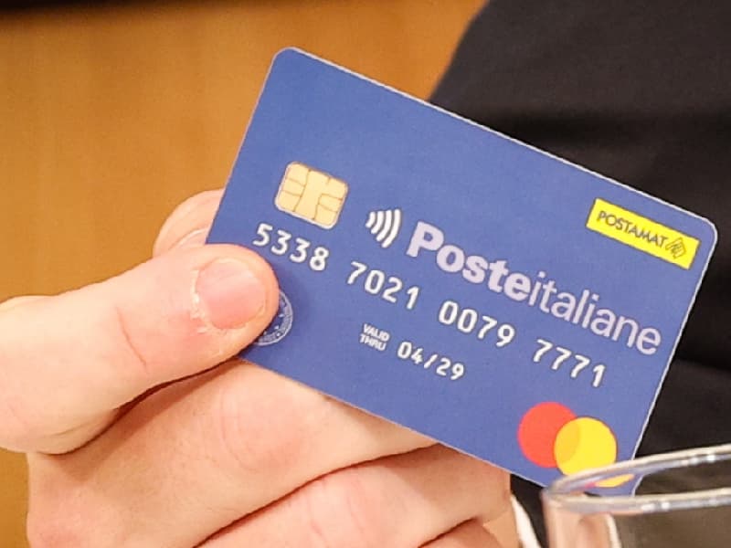 Ritorna la 'Carta dedicata a te': 1000 euro per 1,1 milioni di famiglie
