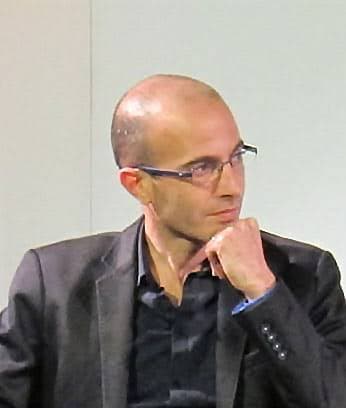 I rischi da AI: come le mucche, non siamo in grado di capire il sistema che ci governa