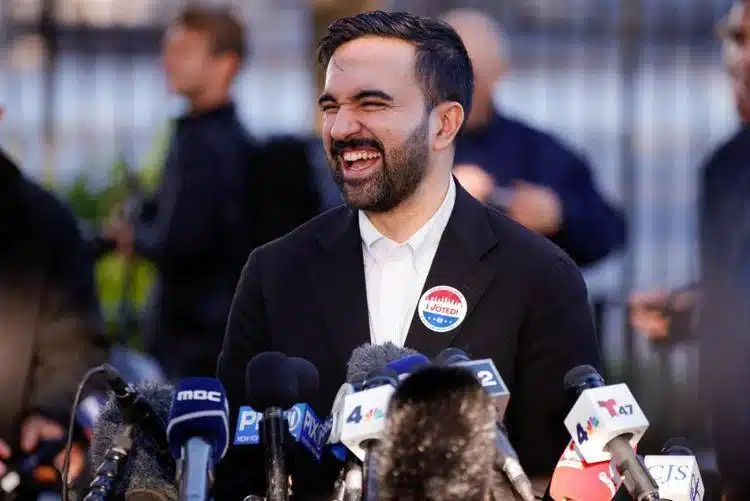 L’avanzata dei socialisti democratici rafforza il peso di Mamdani negli Stati Uniti