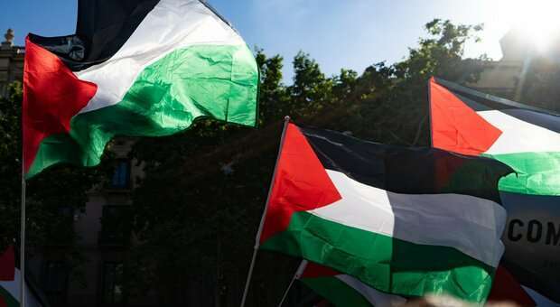 Spagna, Norvegia e Irlanda hanno annunciato che riconosceranno formalmente la Palestina