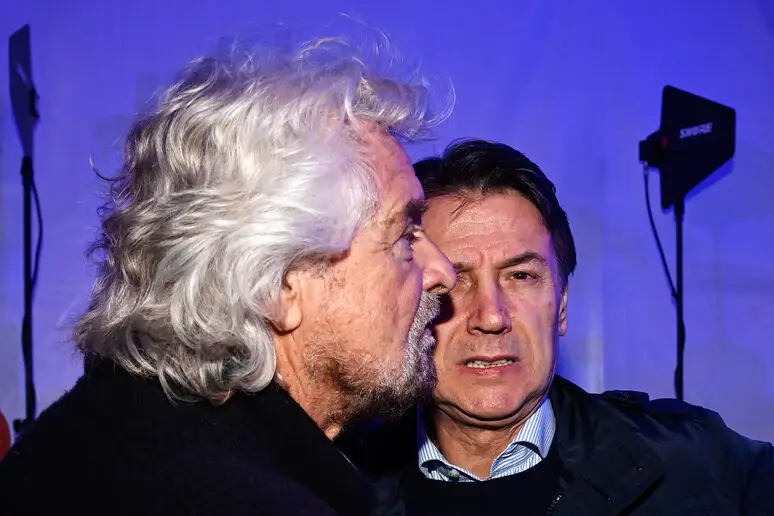 Movimento 5 Stelle, Conte: “Grillo cancella la sua storia e schiaffeggia gli iscritti
