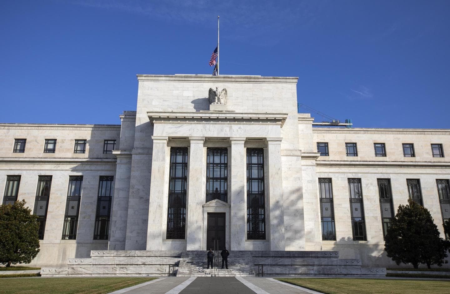 Usa. La Fed verso il tagli dei tassi di interesse, Powell: "E' giunto il momento di adeguare la politica"