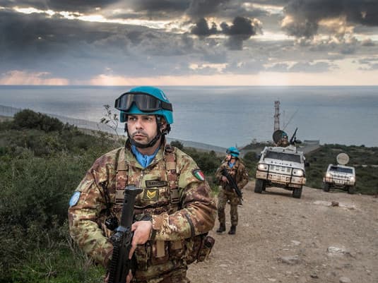 Libano, Israele sfiora le basi Unifil. Allerta 3 per il contingente italiano