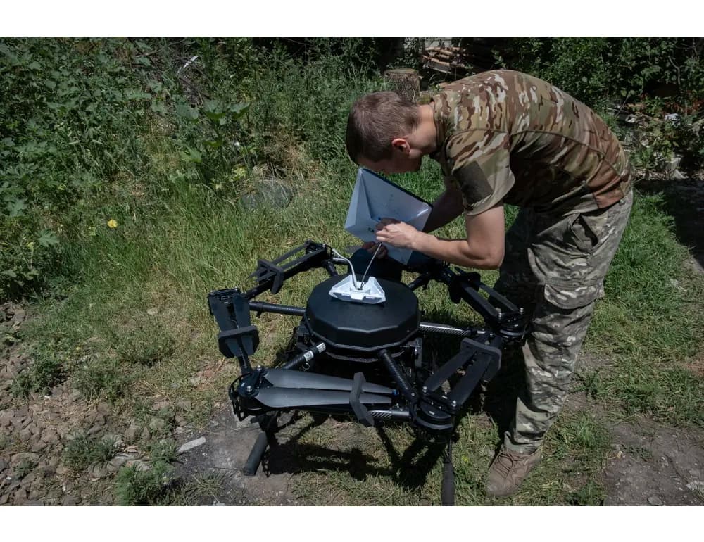 Starlink in Ucraina, Reuters: «L’ordine di rallentare il servizio arrivò dalla Casa Bianca»