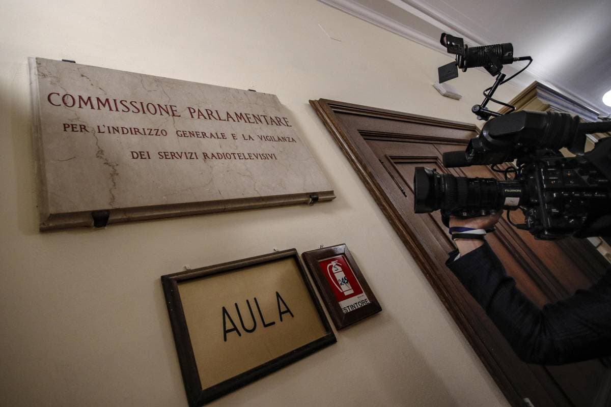 Rinviata la riunione della Commissione di Vigilanza Rai, in stallo la nomina di Agnes