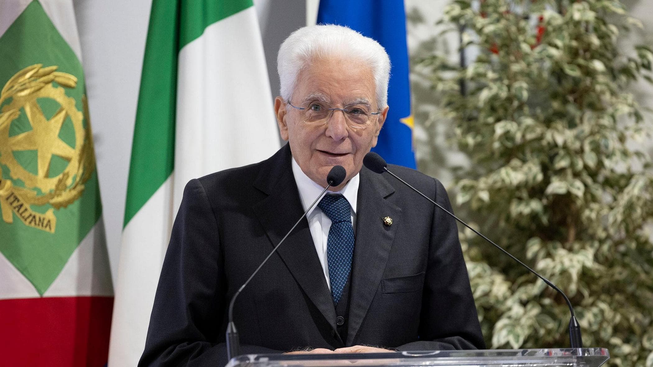 Mattarella emana il decreto Scuola, ora è legge: cosa cambia per studenti, famiglie e docenti