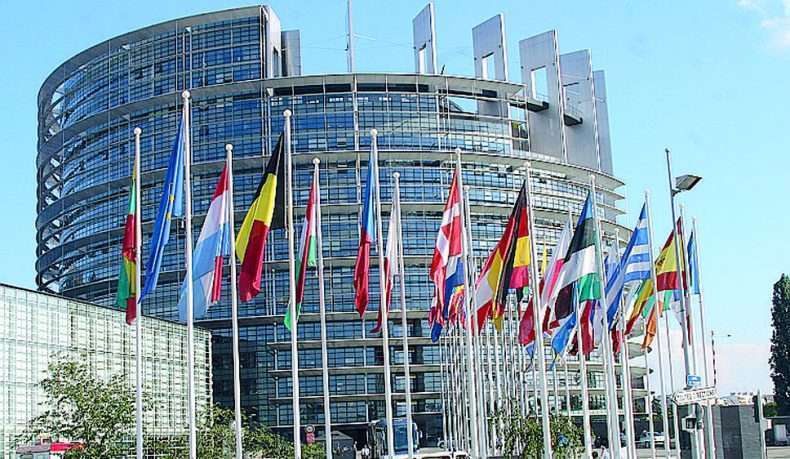 Eurosat, salgono Pil e occupazione in Ue: Pil Italiano cresce sopra la media