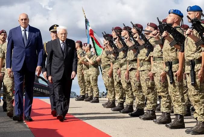 Mattarella: «Una difesa moderna e integrata per tutelare la pace»