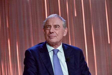 Piaggio Aerospace, Urso: "Possibile collaborazione tra Baycar e Leonardo"