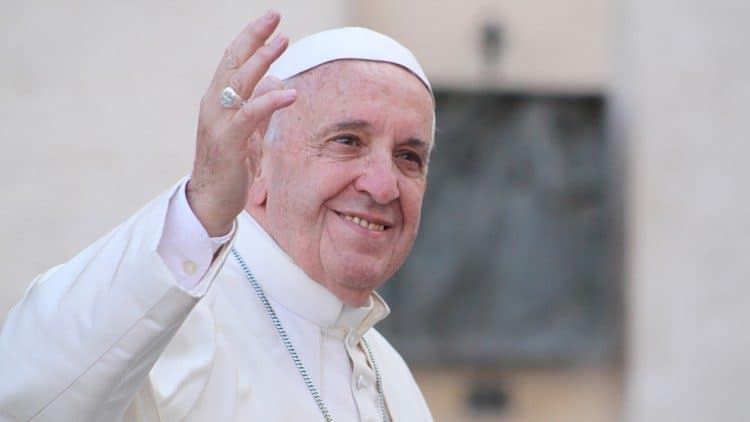 Notte tranquilla per il Papa, anche oggi ossigeno ad alti flussi