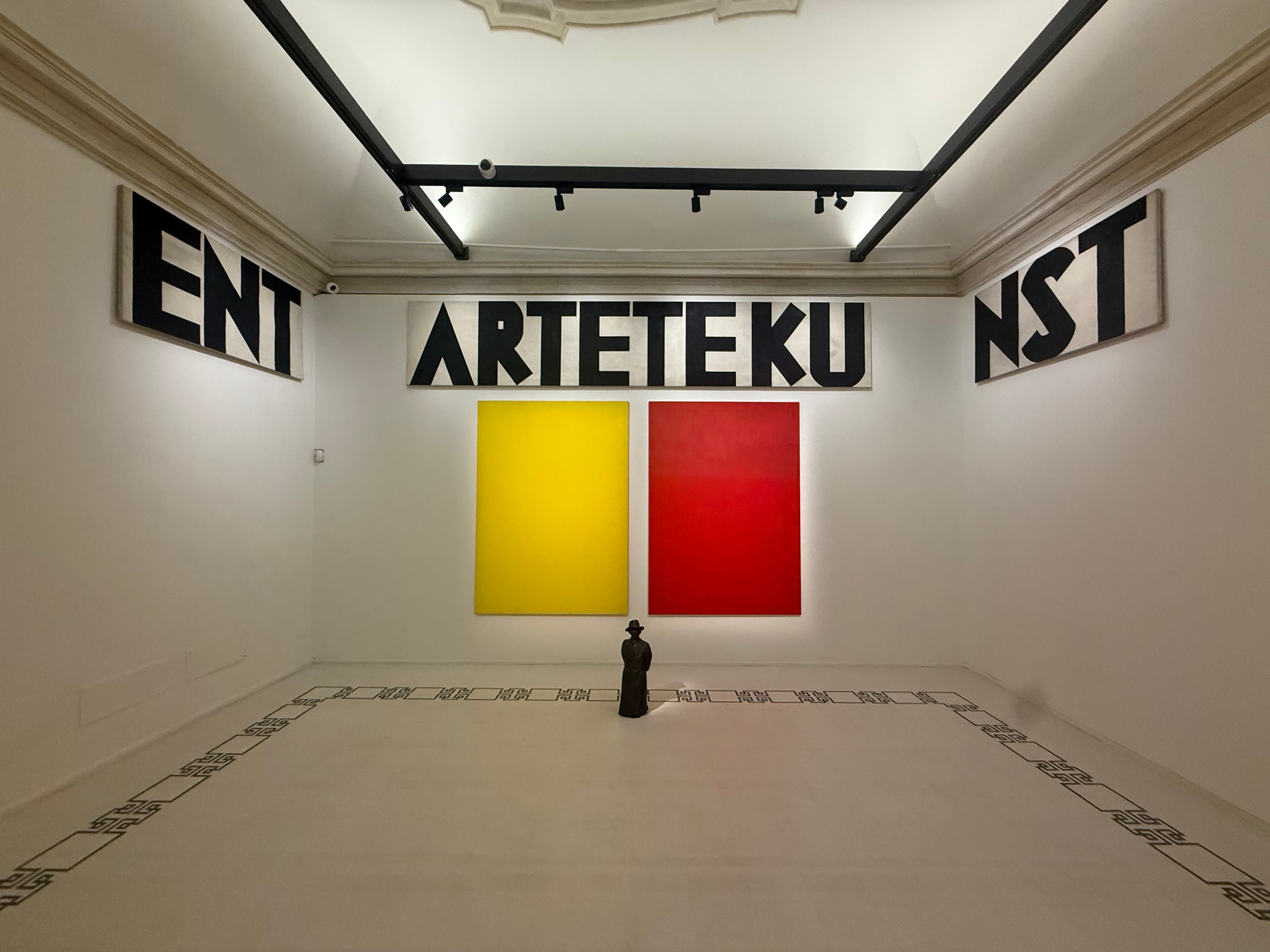 Fabio Mauri torna all’Aquila: al MAXXI una mostra tra memoria, fascismo e potere delle immagini