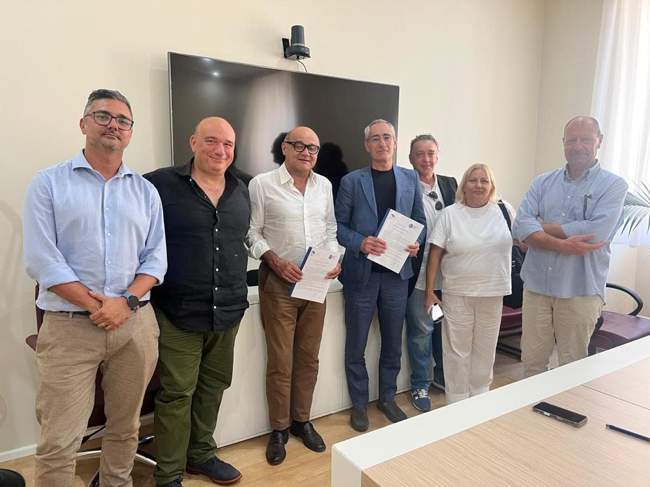 AGCI e FILE siglano un protocollo per sostenere l'editoria indipendente e il pluralismo dell'informazione