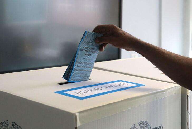 Elezioni comunali, urne aperte fino alle 15 del 24 giugno: la sfida dei ballottaggi per 101 comuni italiani