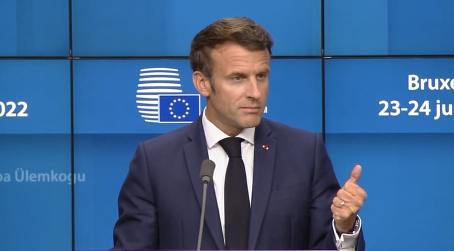 CPE, Macron: "L'Europa si svegli oppure saremo divorati"