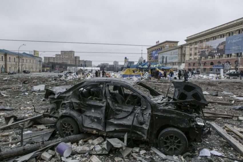 Ucraina: continuano i bombardamenti, negoziati in stallo, Usa e Ue si impegnano in un sodalizio per creare idrogeno pulito e rinnovabile