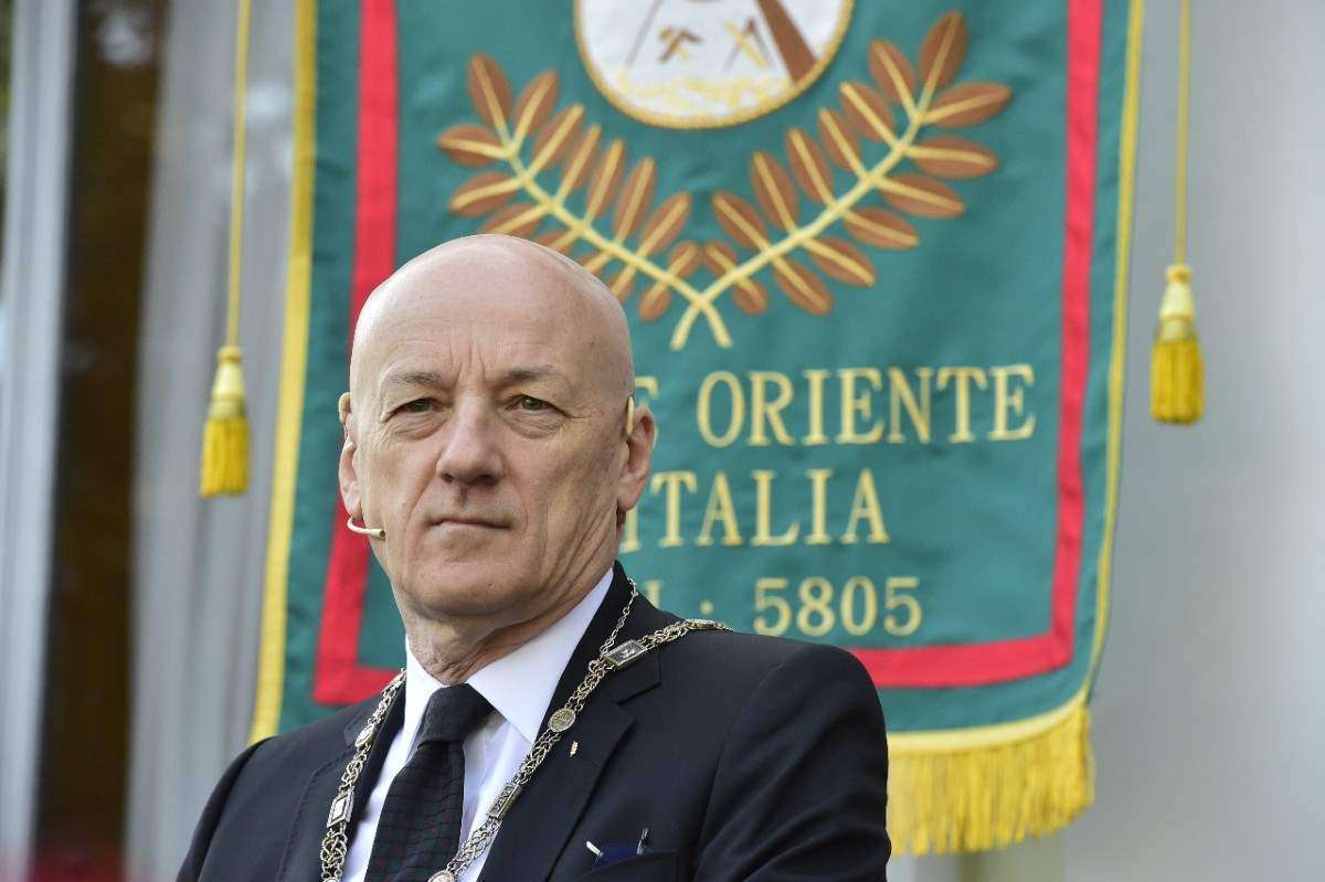 Massoneria. Il Gran Maestro Stefano Bisi non ha ancora un successore, il Goi smentisce annunci fake