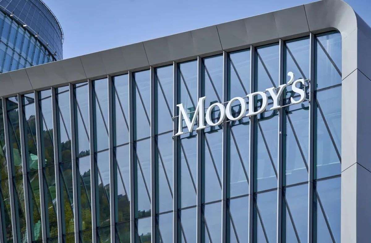 Moody’s lascia invariato rating Italia a Baa3. Francia declassata da S&P a AA-