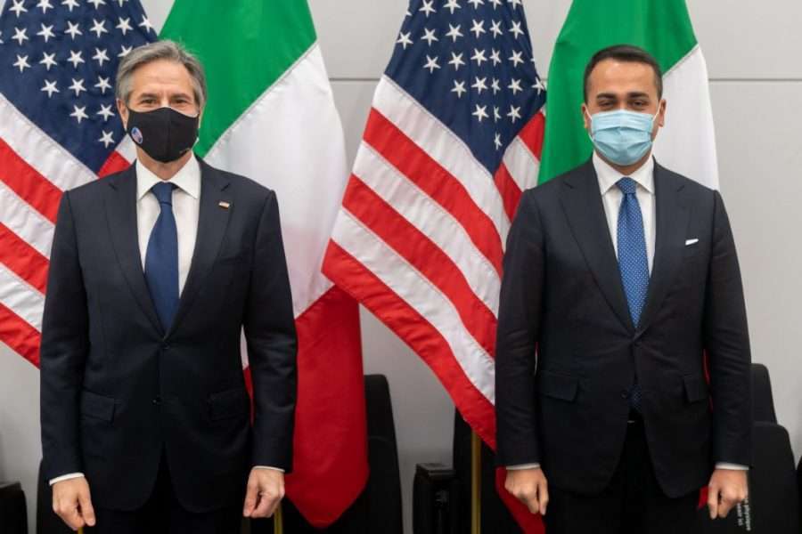 Roma, summit contro l’Isis. Di Maio: “Ottenuto importanti successi ma molto resta da fare”