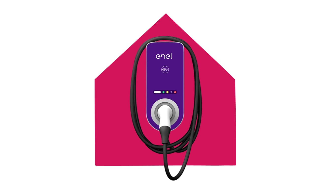 Mobilità elettrica, la rete di ricarica accelera: oltre 84mila punti in Italia e il contributo di Enel