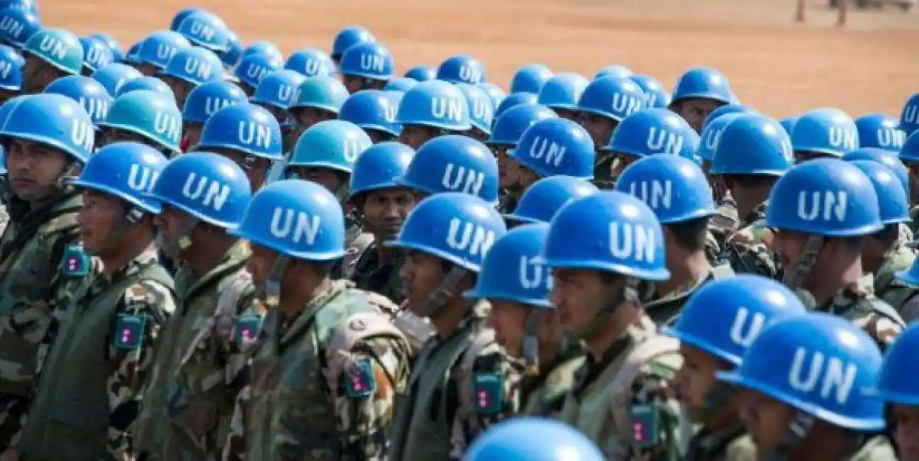 Gallant, Israele adotterà misure per evitare danni ai caschi blu dell'Onu