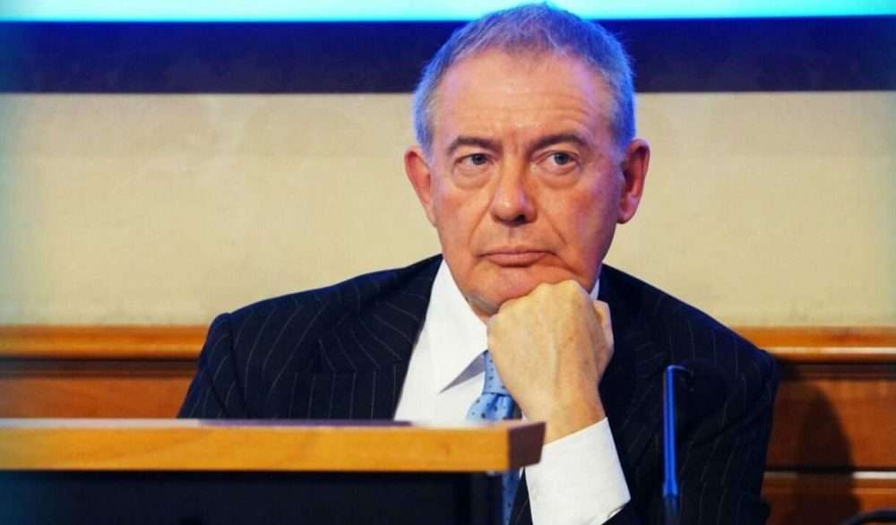 Ex Ilva, Urso: “C’è un quarto gruppo interessato proveniente da un Paese G7”