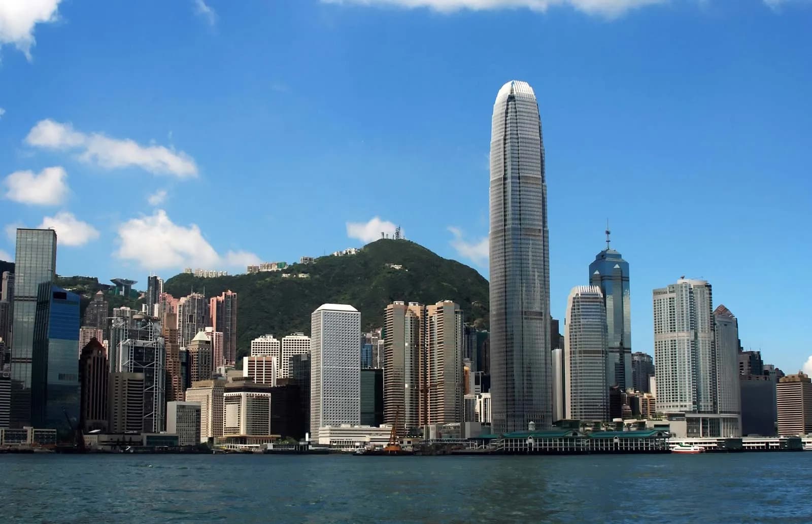 Massicce misure di sicurezza ad Hong Kong in vista del  la festa del 1 luglio