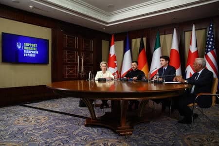 L'Europa Riafferma il Suo Sostegno a Kiev, mentre Crescono le Tensioni con Trump