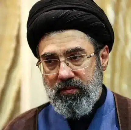 Mojtaba Khamenei succede al padre come leader supremo dell'Iran