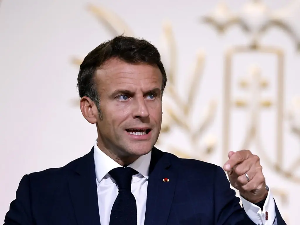 Droni russi sull’Europa, Macron smentisce l’allarme attribuito alla Cia: «Quella notizia non è vera»