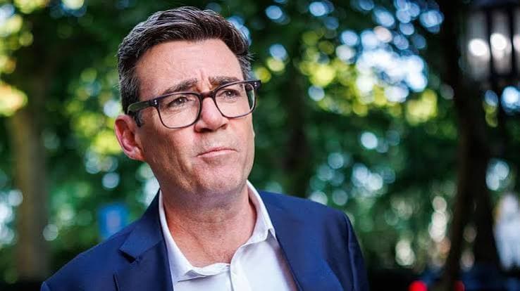 Cambio della guardia a Downing Street: Burnham nuovo leader del Labour