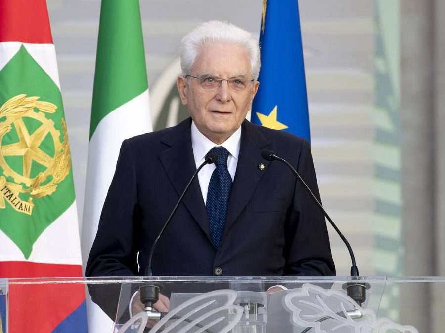 Giornata internazionale contro l’omo-lesbo-bi-transfobia, Mattarella: “Educare alla non discriminazione”